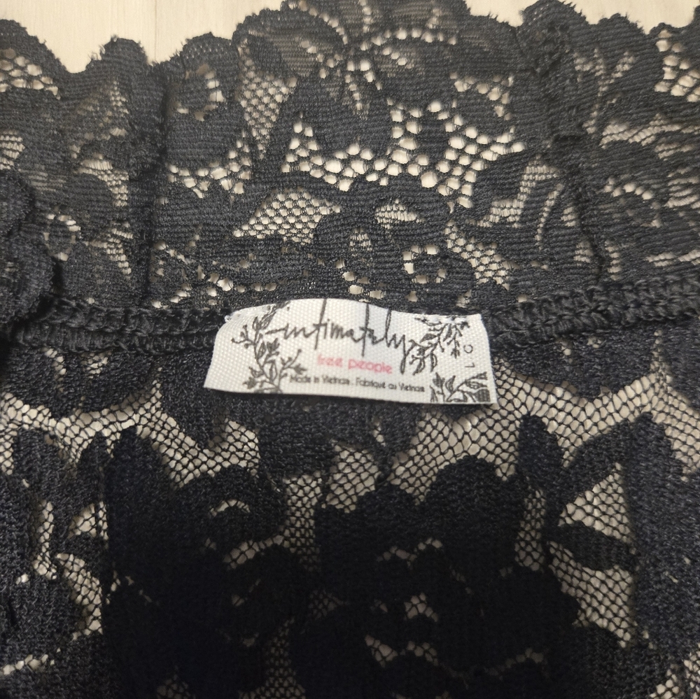 Free People Intimately "All Day Lace" Top - Large - Picture 2 of 7